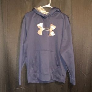 Men’s UA hoodie
